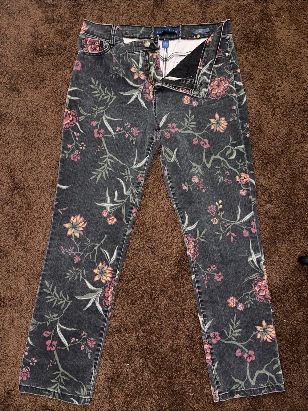 Bandolino Charcoal Floral Straight-Leg Jeans